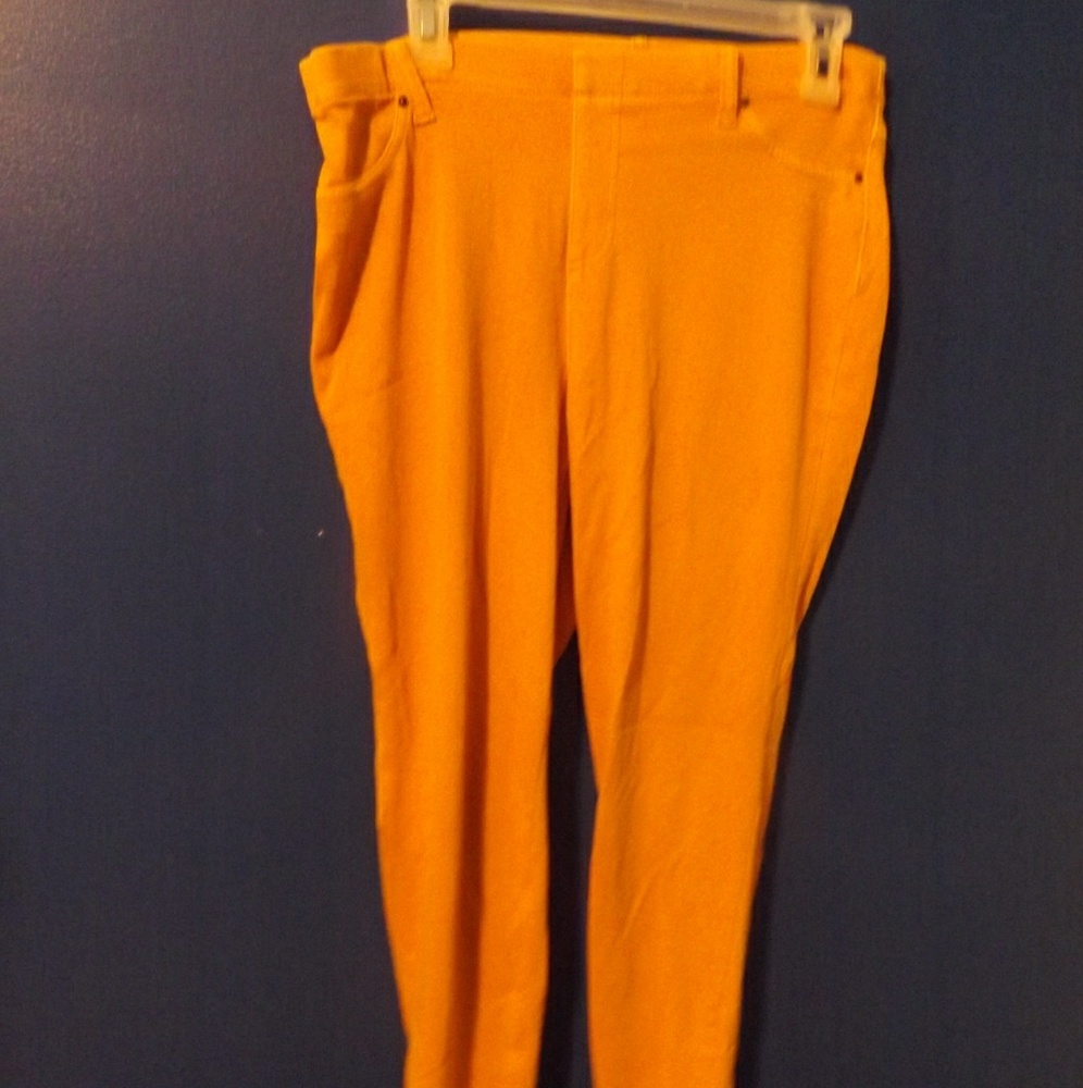 Mustard yellow jeggings